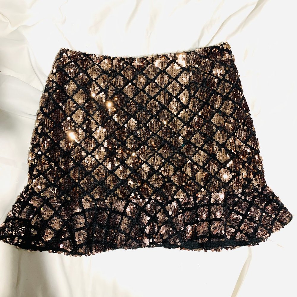 FOREVER 21 Sequined Mini-skirt Size S